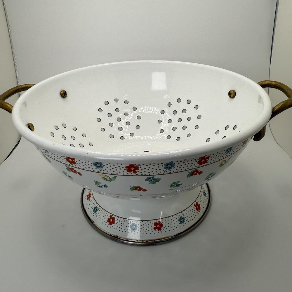 Vintage M. Kamenstein Inc. Cast Iron Stainer Red and Blue Flowers‎